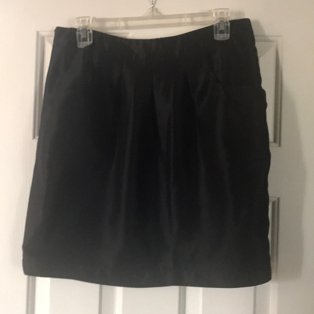 Black pleated skirt